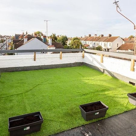2 Bed Apartment Near The Beach Southend-on-Sea Zewnętrze zdjęcie