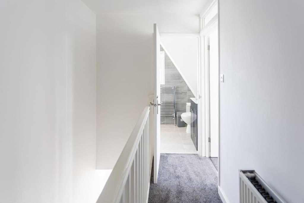 2 Bed Apartment Near The Beach Southend-on-Sea Zewnętrze zdjęcie