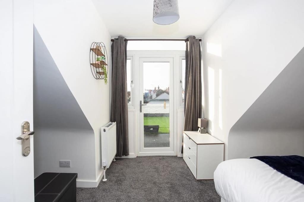 2 Bed Apartment Near The Beach Southend-on-Sea Zewnętrze zdjęcie