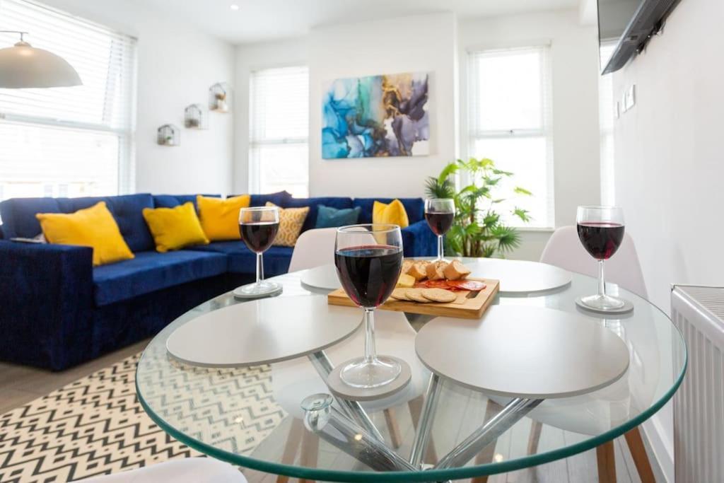 2 Bed Apartment Near The Beach Southend-on-Sea Zewnętrze zdjęcie