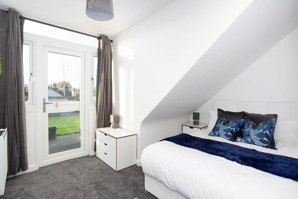 2 Bed Apartment Near The Beach Southend-on-Sea Zewnętrze zdjęcie